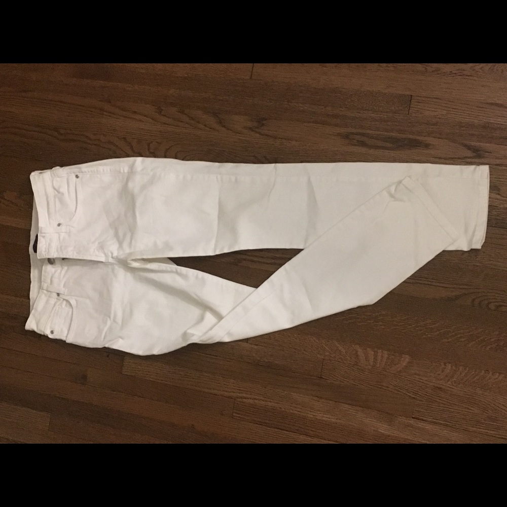 Skinny white NYDJ pant